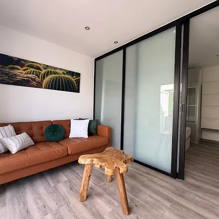 Oasis Ii - Your Private Retreat With Jacuzzi Casa de Férias
