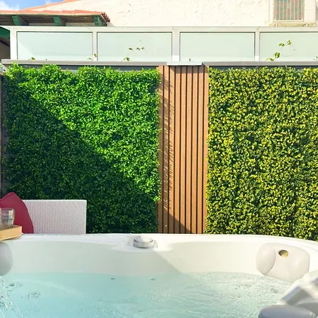 Casa de Férias Oasis Ii - Your Private Retreat With Jacuzzi Playa del Inglés