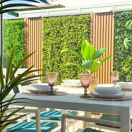 Oasis Ii - Your Private Retreat With Jacuzzi Casa de Férias *
