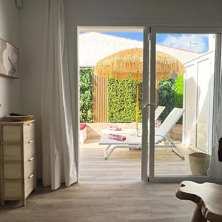 Oasis Ll - Your Private Retreat With Jacuzzi *