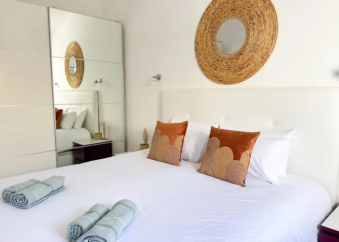 Oasis Ii - Your Private Retreat With Jacuzzi Hébergement de vacances *
