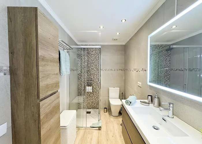 Hébergement de vacances Oasis Ii - Your Private Retreat With Jacuzzi Playa del Inglés