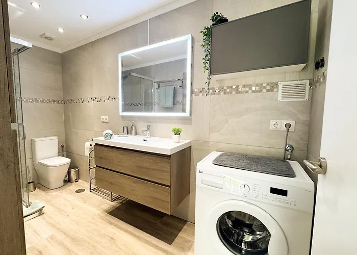 Oasis Ii - Your Private Retreat With Jacuzzi Playa del Inglés