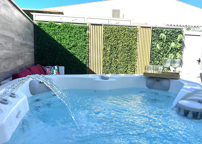 Oasis Ii - Your Private Retreat With Jacuzzi Playa del Inglés